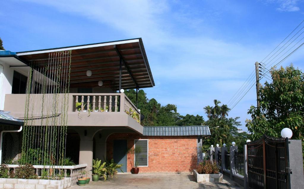 Morning Glory Guest House Kuching Buitenkant foto